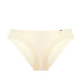 Dorina Alexandra Brief