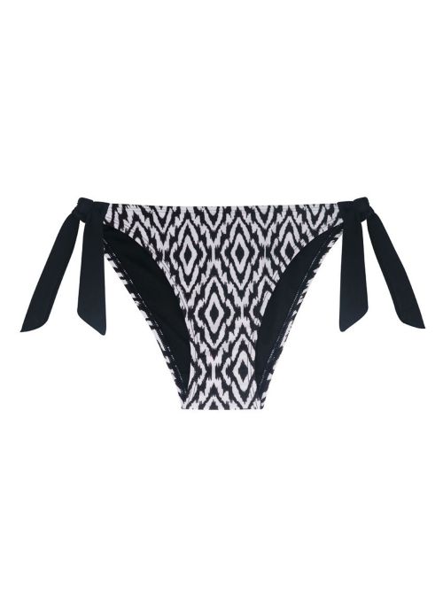 Dorina Mahonda Brief