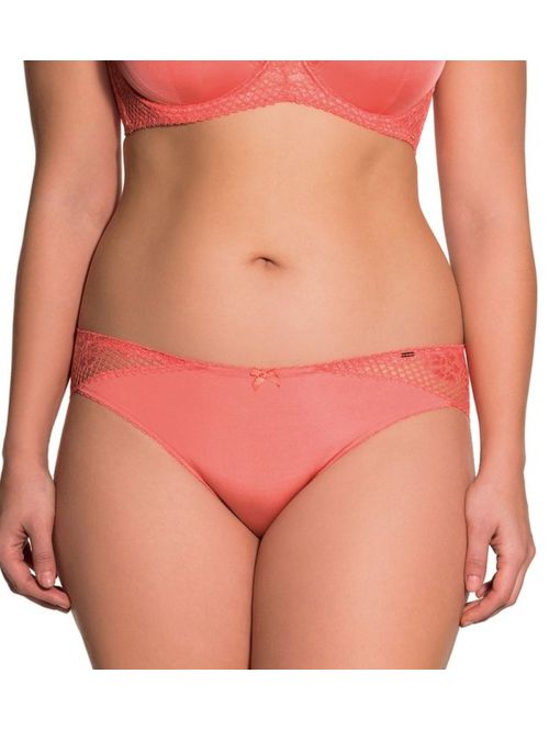 Dorina Nancy Brief