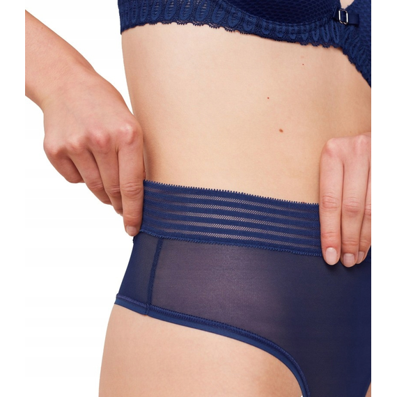 Majtki Damskie Stringi Triumph Tempting Sheer Highwaist, Kolor: granatowy, Rozmiar: S, 3 image